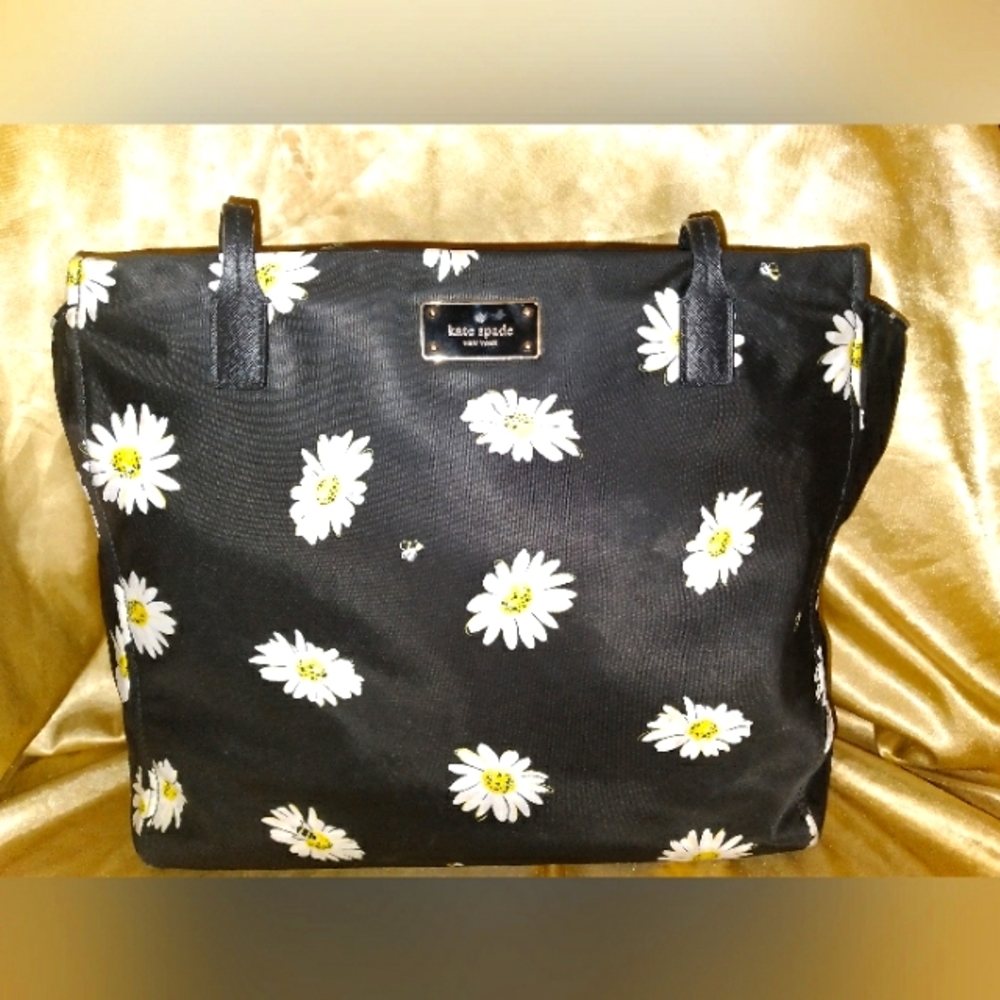 Deal KATE SPADE TRAVEL TOTE